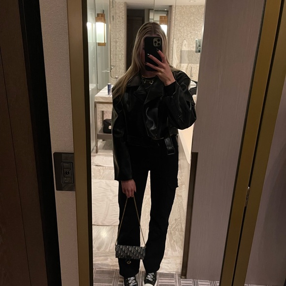 Dior Saddle Wallet on chain - Picture 7 of 8